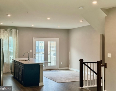 149 Lawndale Drive - Photo Thumbnail 24