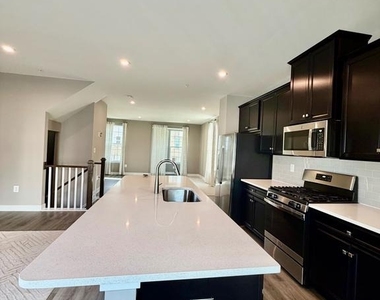149 Lawndale Drive - Photo Thumbnail 22