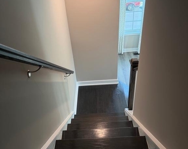 149 Lawndale Drive - Photo Thumbnail 16