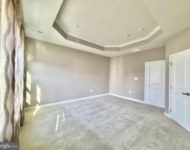 149 Lawndale Drive - Photo Thumbnail 25