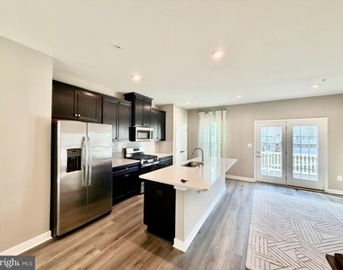 149 Lawndale Drive - Photo Thumbnail 13