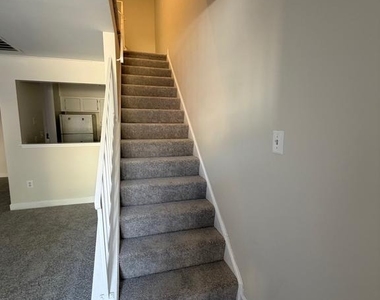 4118 Peppertree Lane - Photo Thumbnail 9