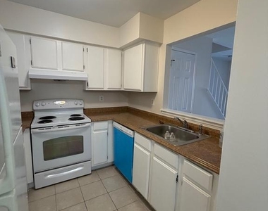 4118 Peppertree Lane - Photo Thumbnail 4