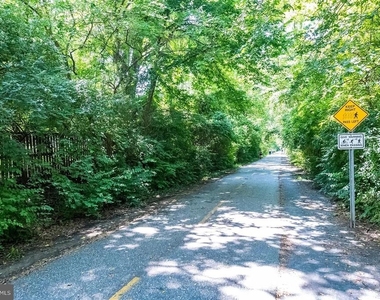7036 Strathmore Street - Photo Thumbnail 7