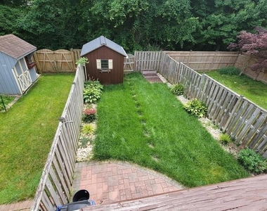 8702 Castlerock Court - Photo Thumbnail 23