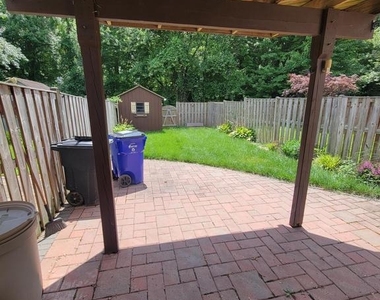 8702 Castlerock Court - Photo Thumbnail 60