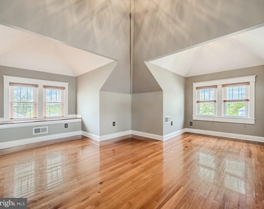 3201 E Joppa Road - Photo Thumbnail 22
