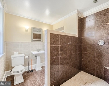 3201 E Joppa Road - Photo Thumbnail 18