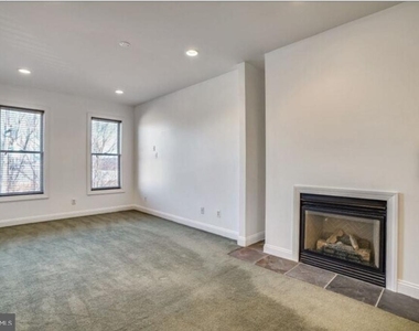 111 E Cross Street - Photo Thumbnail 17
