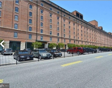 111 E Cross Street - Photo Thumbnail 32