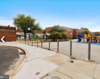 111 E Cross Street - Photo Thumbnail 28