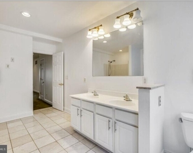 111 E Cross Street - Photo Thumbnail 19