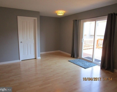 511 Kingdom Court - Photo Thumbnail 2