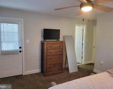 1122 Hilltop Road - Photo Thumbnail 16