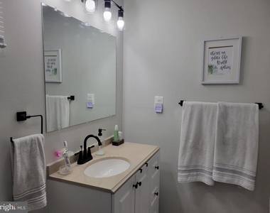 1122 Hilltop Road - Photo Thumbnail 11