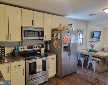 1122 Hilltop Road - Photo Thumbnail 8