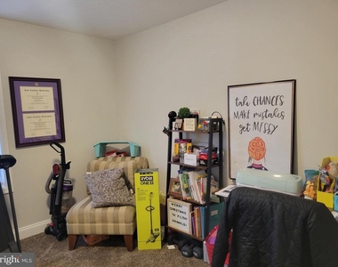 1122 Hilltop Road - Photo Thumbnail 3