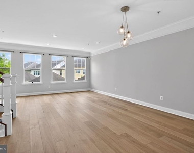 89 Southgate Avenue - Photo Thumbnail 31