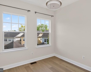 89 Southgate Avenue - Photo Thumbnail 24