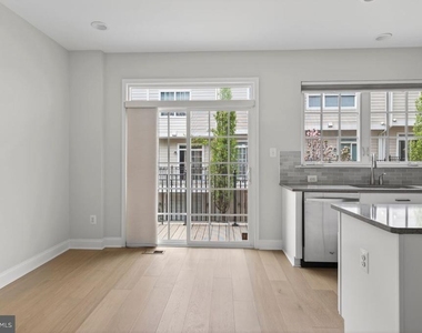 89 Southgate Avenue - Photo Thumbnail 10