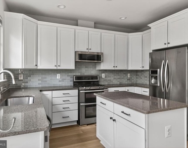 89 Southgate Avenue - Photo Thumbnail 12