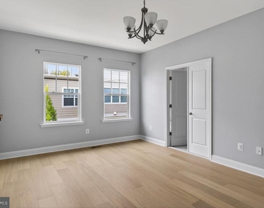 89 Southgate Avenue - Photo Thumbnail 19