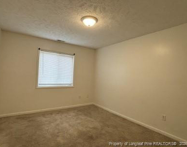1122 Southwood Drive - Photo Thumbnail 7