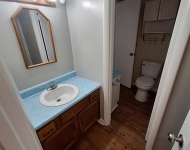 3766 Colonial Cove - Photo Thumbnail 4