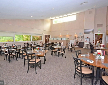 795 Eastern Point Road - Photo Thumbnail 28