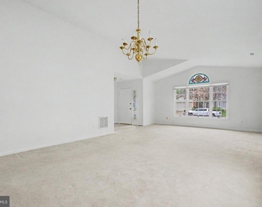 795 Eastern Point Road - Photo Thumbnail 2