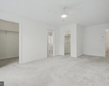 795 Eastern Point Road - Photo Thumbnail 9