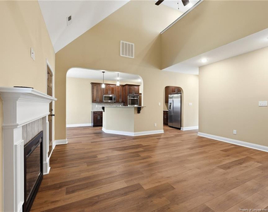 206 Leland Lane - Photo Thumbnail 12
