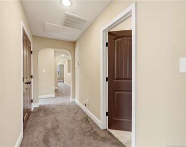 206 Leland Lane - Photo Thumbnail 42