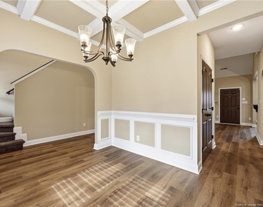 206 Leland Lane - Photo Thumbnail 7