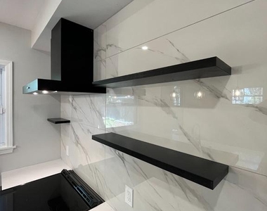 327 Whittier Street Nw - Photo Thumbnail 11