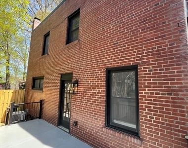 327 Whittier Street Nw - Photo Thumbnail 26