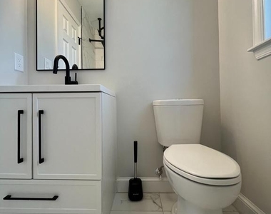 327 Whittier Street Nw - Photo Thumbnail 47