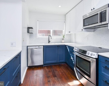 1386 Bryant Street Ne - Photo Thumbnail 3