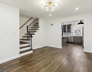 323 34th Street Ne - Photo Thumbnail 3