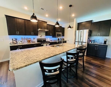 1270 Flyfish Avenue - Photo Thumbnail 11