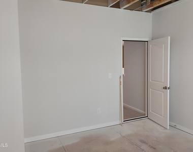1124 Bell Heather Road - Photo Thumbnail 28