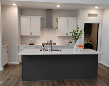 1124 Bell Heather Road - Photo Thumbnail 6