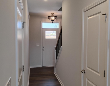 1124 Bell Heather Road - Photo Thumbnail 3
