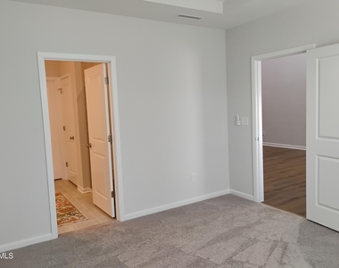 1124 Bell Heather Road - Photo Thumbnail 15