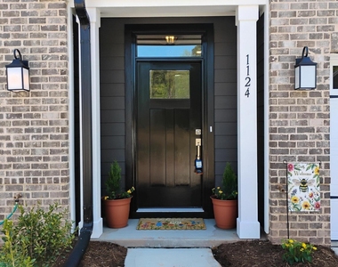 1124 Bell Heather Road - Photo Thumbnail 2