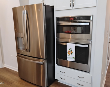 1124 Bell Heather Road - Photo Thumbnail 9