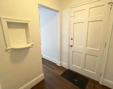 1545 Rugby Ave - Photo Thumbnail 4