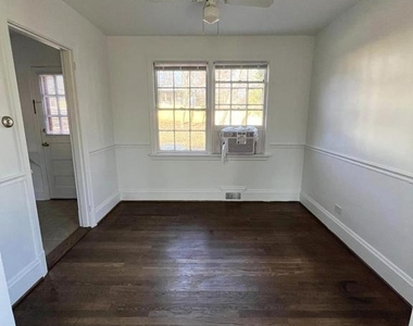 1545 Rugby Ave - Photo Thumbnail 7