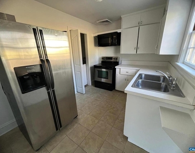 1545 Rugby Ave - Photo Thumbnail 8