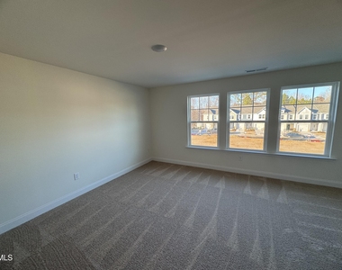 460 La Maison Avenue - Photo Thumbnail 7